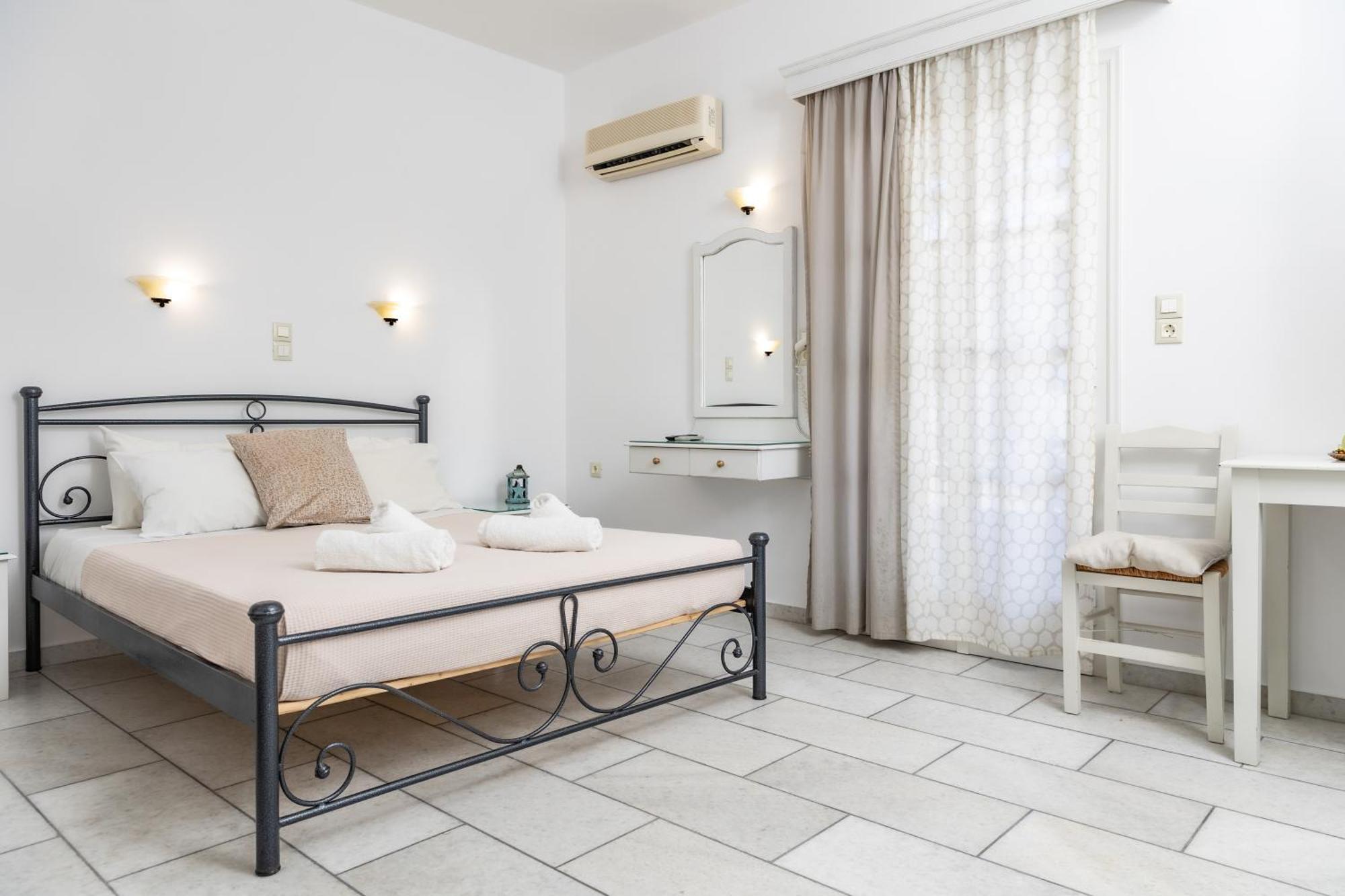 Depis Studios & Apartments Naxos City Luaran gambar